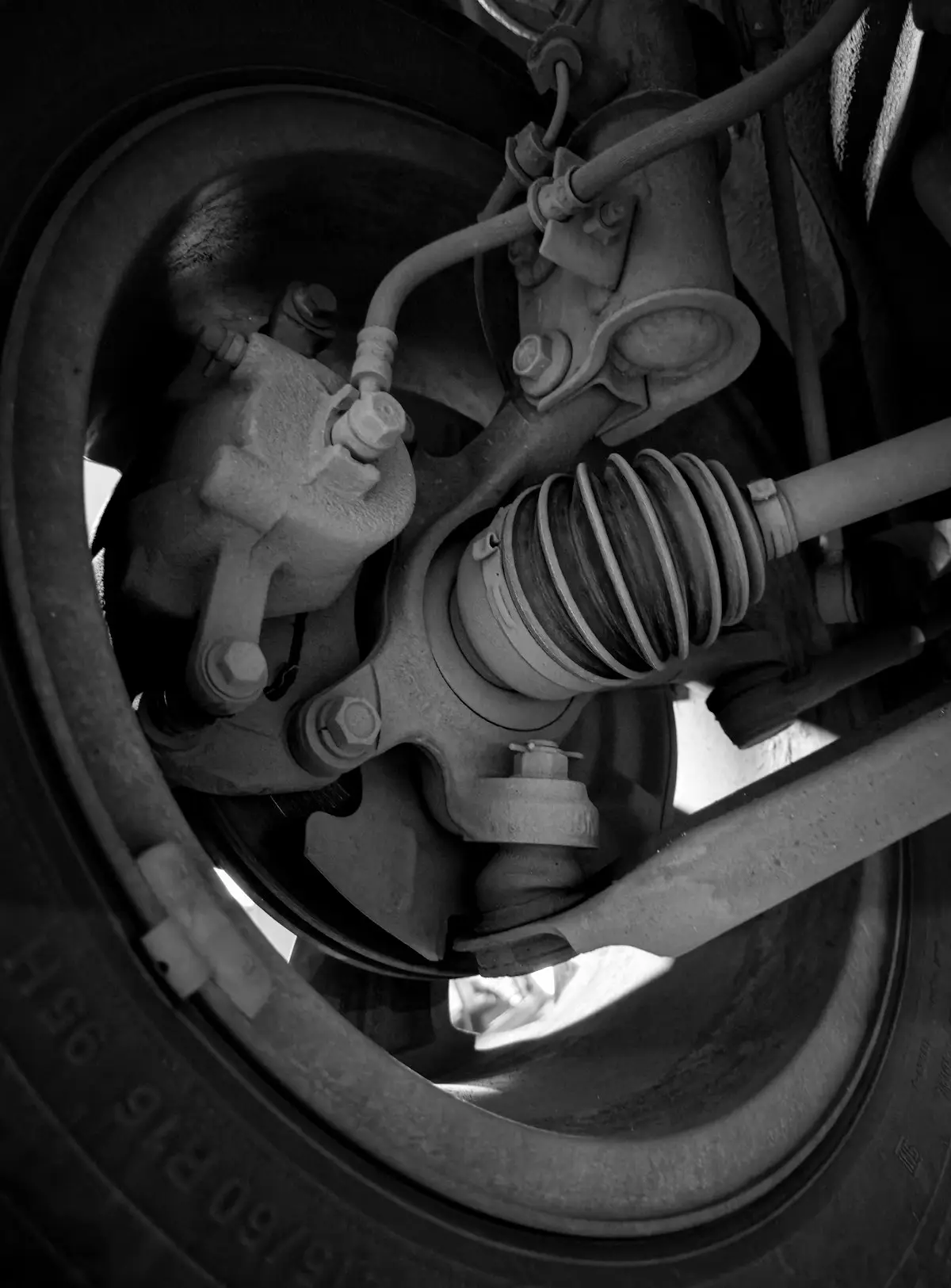 Illustration : suspension et soufflets de cardan d’une voiture